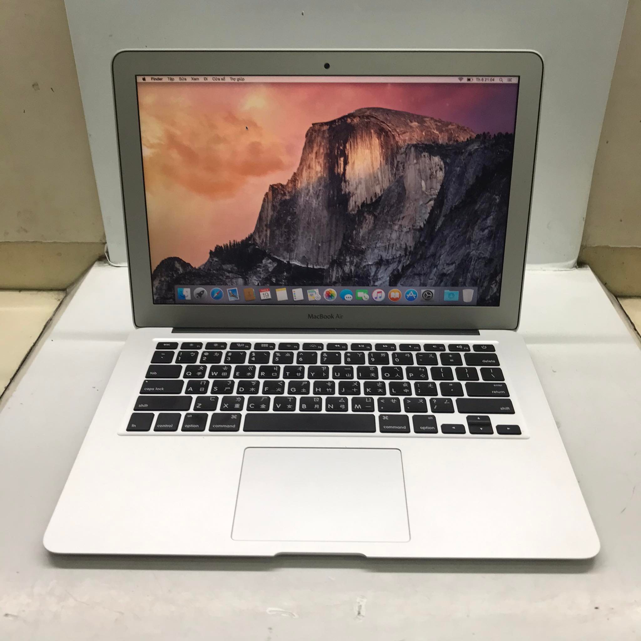 Apple MacBook Air (Mid 2014) Intel Core i5-4260U